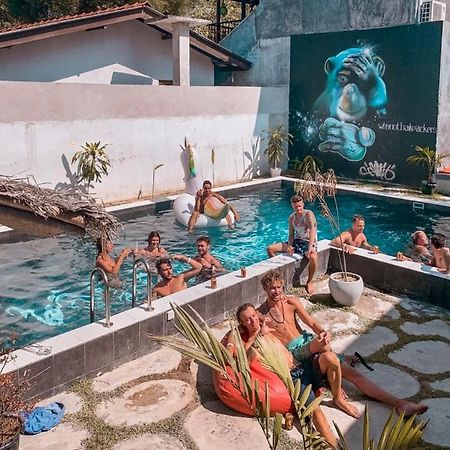 Хостел Why Not Backpackers Мірісса Екстер'єр фото