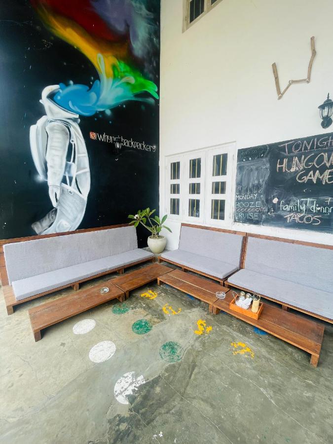 Хостел Why Not Backpackers Мірісса Екстер'єр фото
